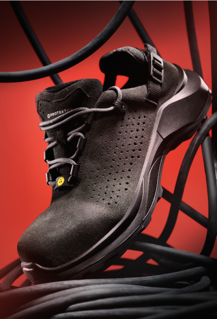 Safe sandals for work in the warm season - check out our suggestions.